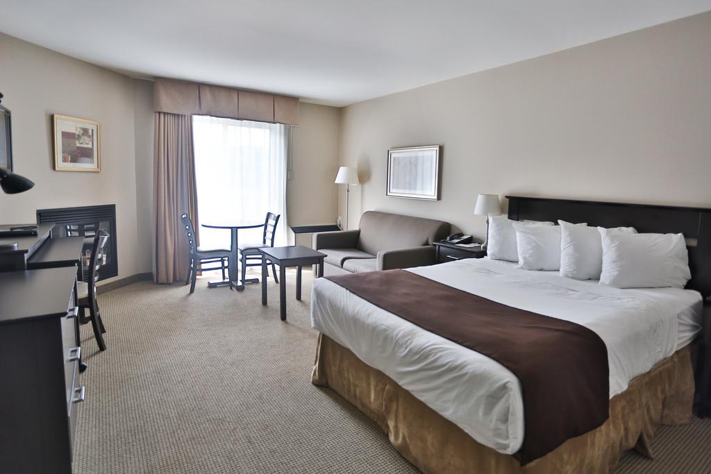 Hotel Le Versailles Saint-Sauveur-des-Monts Oda fotoğraf