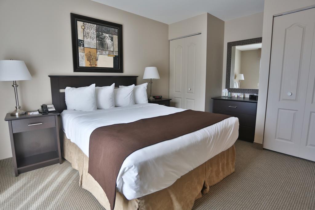 Hotel Le Versailles Saint-Sauveur-des-Monts Oda fotoğraf