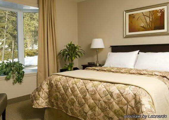 Hotel Le Versailles Saint-Sauveur-des-Monts Dış mekan fotoğraf